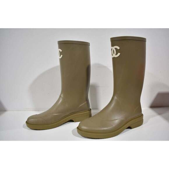 Chanel 22K Dark Beige Caoutchouc White CC Logo High Pull On Rubber Rain Boots 40 - Picture 9 of 12